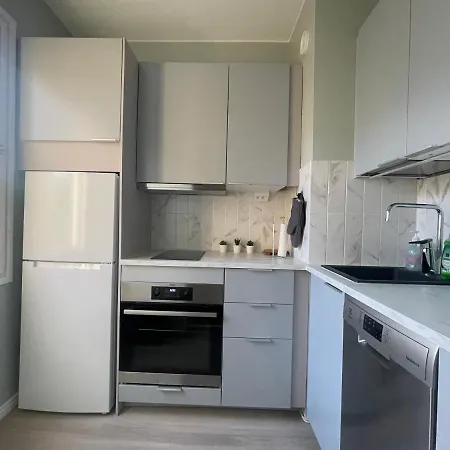 Beard Avenue Apartment
